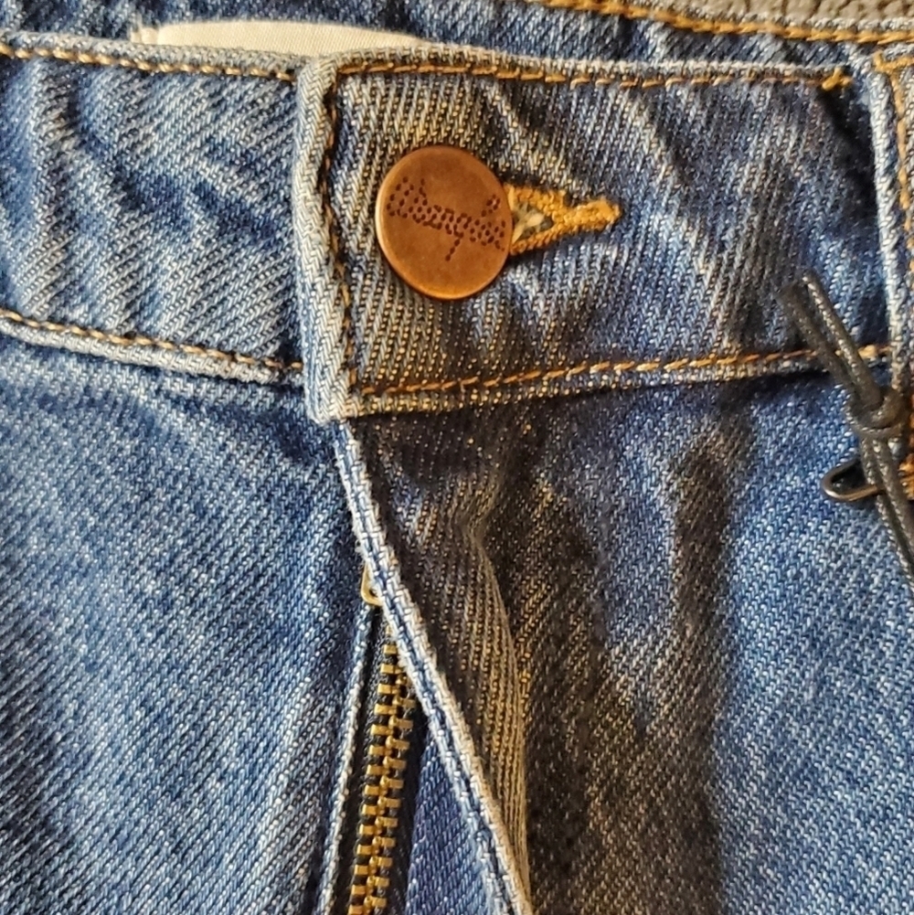 NWT Wrangler Women's Seaside High Rise A-Line Cutoff Shorts - Picture 6 of 14